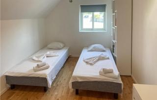 3 Bedroom Beautiful Home In Vintrie - - 8