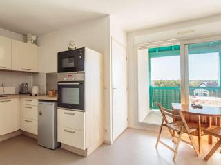 Appartement à Anglet avec Terrasse, Proche Plages et Commerces, Piscine et Parking - FR-1-3-592 - Anglet - 6