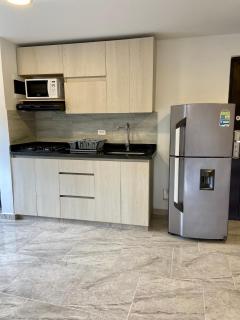 Apartamento con Excelente Ubicación en Envigado - Envigado - 3