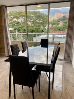 Apartamento con Excelente Ubicación en Envigado - Envigado - 5