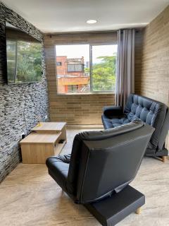Apartamento con Excelente Ubicación en Envigado - Envigado - 8