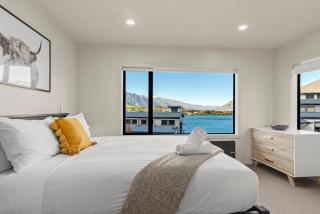 Scenic and Relaxing Lakefront Apartment - 1