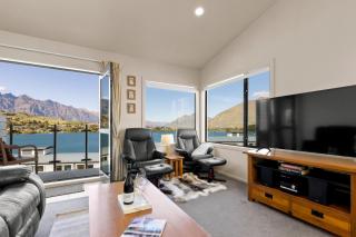 Scenic and Relaxing Lakefront Apartment - Queenstown - 9