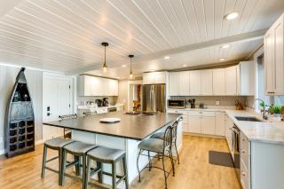 Gorgeous Long Lake Home with Dock, Kayak, SUP and More - Lacey - 1