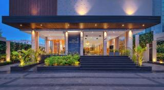 Royale Sarovar Portico Agra - 2