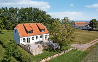 Nice Home In Allinge With Kitchen - Allinge - 2