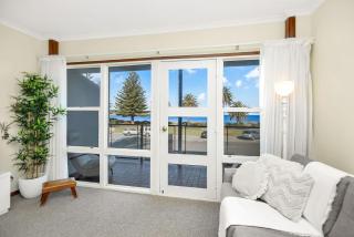 Beautiful Beach Front Townhouse - 5