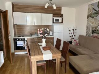 Apart Sweet Homes 5 - Apartments for guests - Sunny Beach - 3