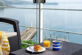 Marine Point, Mevagissey - sensational cliff top views of harbour and bay - 8