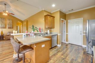 Pet-Friendly Home with Fenced Backyard in Moundville - Moundville - 8