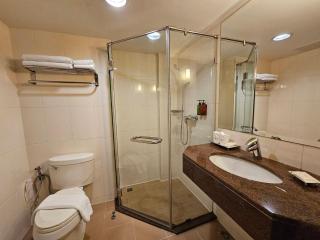 Dynasty Inn - 6
