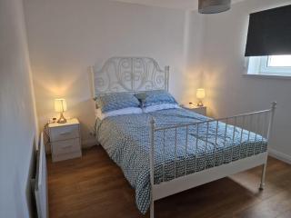 Enfield Street house behind Portstewart promenade with partial sea view from front 3 bed sleeps 7 - Portstewart - 7