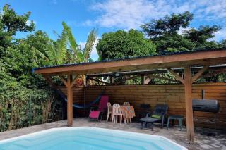 Bungalow calme, nature, vue Soufrière avec piscine - 9