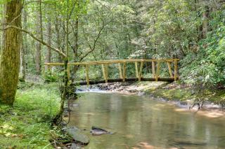 Secluded Cross Creek Cabin with Deck and Fire Pit! - Hood - 5