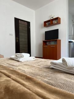 Apartments Fat e Jet - Pool & Breakfast - Ulcinj - 1