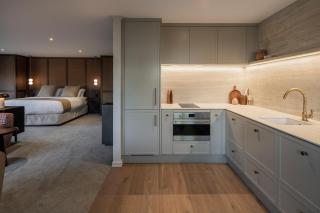Oakview - 1