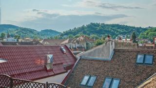 Rooftop proprety with Large Terrace & Stunning Views - Brașov - Braşov - 8