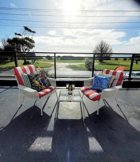Waters Edge Apartment - Rye - 9