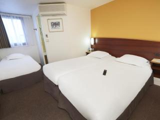 Comfort Hotel Etampes - 9