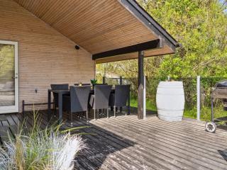Holiday Home Julie - 1-5km from the sea by Interhome - Fanø - 1