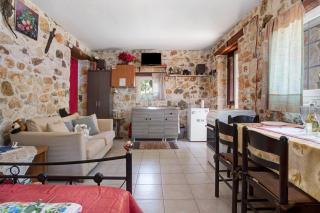 Lithahiro stone house - Kerion - 3