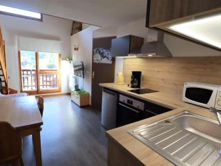 Duplex 4 pers. à Arêches-Beaufort, piscine, balcon sud, centre village - FR-1-342-132 - Arêches - 9