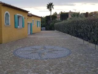 Appartement T3 climatisé avec jardin et terrasse à 200m de la plage de Cavalaire - FR-1-100-249 - 4