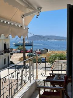AXS First Floor Apartment Aegina Town - 8
