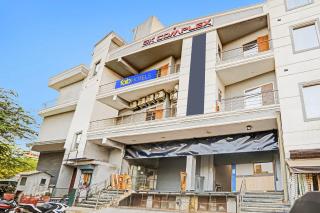 FabHotel GK Residency - New Delhi - 0