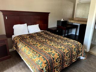 Budget Plaza Motel - Brooklyn Park - 4