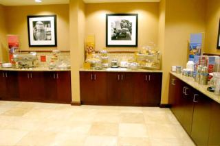 Hampton Inn Calera - Calera - 2