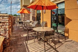 Hampton Inn & Suites Clarksville - Clarksville - 9