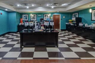 Hampton Inn & Suites Clarksville - Clarksville - 2