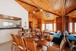 casadecastelhanos, Quadra do MAR de CASTELHANOS, 4 suítes com AR, Churrasqueira, Piscina, Hidromassagem, Cozinha INTEGRADA GOURMET Ideal para FAMÍLIA E AMIGOS - Anchieta - 9