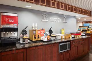 Hampton Inn Seymour - 2