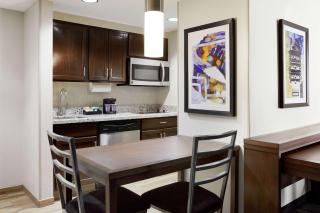 Homewood Suites Champaign-Urbana - 8