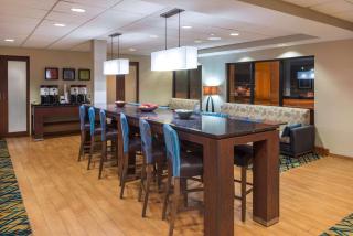Hampton Inn Columbia - Columbia - 8