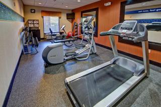 Hampton Inn Crossville - Crossville - 1