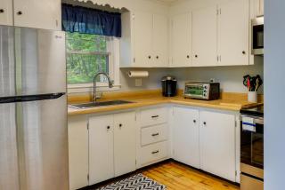Dog-Friendly Fitchburg Vacation Rental, Hike and Ski - Fitchburg - 2