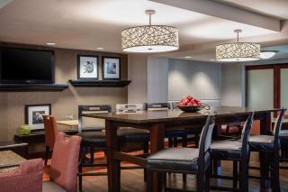 Hampton Inn Dubuque - Dubuque - 6