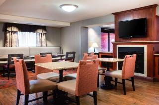 Hampton Inn Dubuque - Dubuque - 5