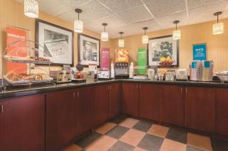 Hampton Inn Des Moines-Airport - Des Moines - 3