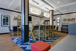 Hampton Inn Farmington - Farmington - 3