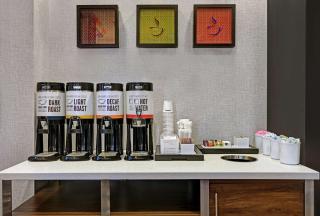 Hampton Inn Farmington - Farmington - 1