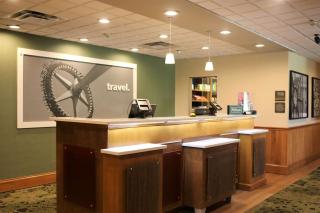 Hampton Inn & Suites Fremont - Fremont - 8