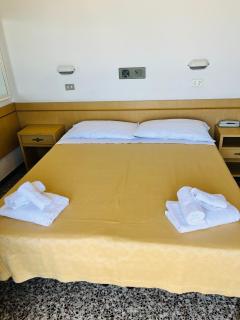 Hotel Columbia Frontemare - Rimini - 5