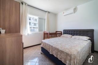 Casa com 03 dormitórios climatizados com berço - Bombinhas - 6