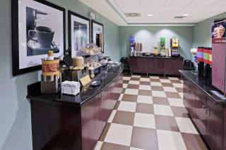 Hampton Inn & Suites Liberal - Liberal - 4