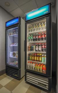 Hampton Inn & Suites Bay City - 1