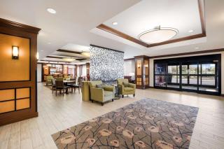 Hampton Inn McHenry - 8